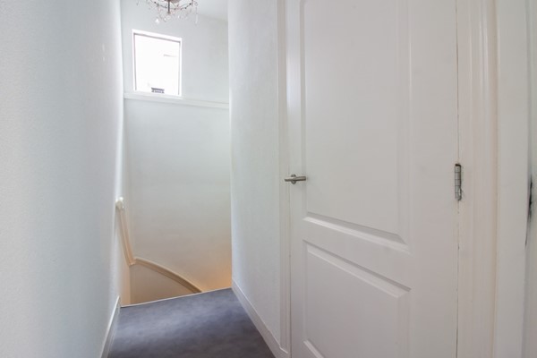 Medium property photo - Jacob Gillesstraat 22, 2582 XZ The Hague